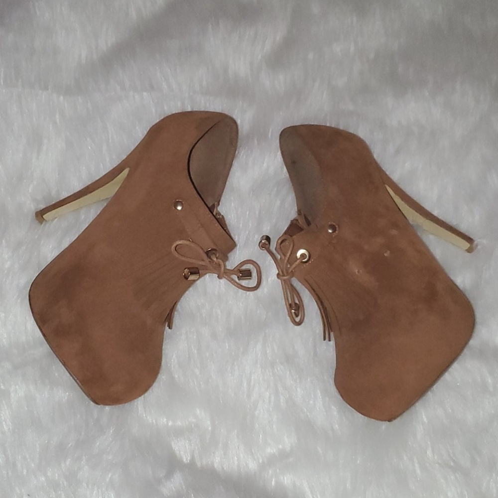Delicacy Size 10 Tassel Brown Ankle Booties